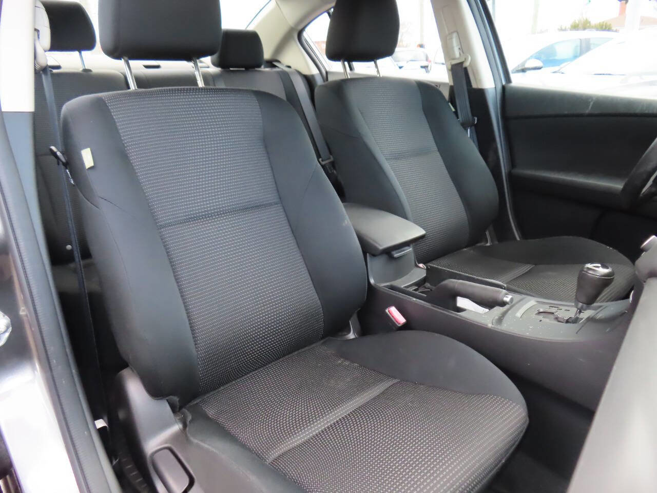 Used 2012 MAZDA MAZDA3 i Touring image 42