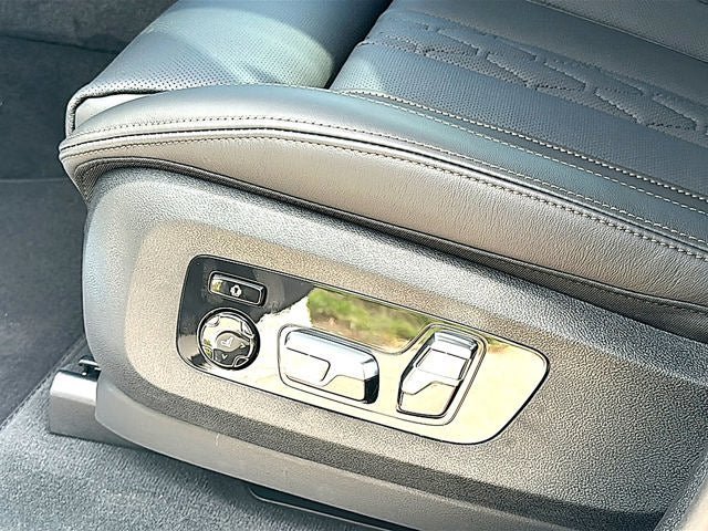 New 2027 BMW X7 M60i AWD/4WD image 43