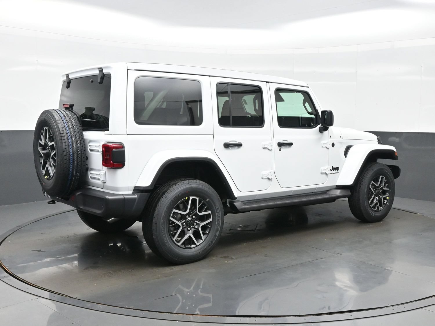 New 2027 Jeep Wrangler Unlimited Sahara AWD/4WD image 8