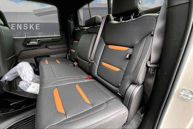New 2026 GMC Sierra 2500 AT4 w/ AT4 Premium Plus Package AWD/4WD image 11