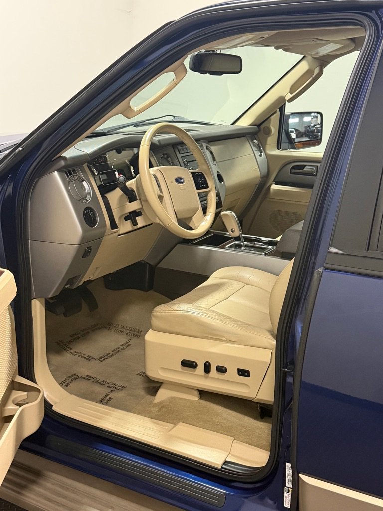 Used 2012 Ford Expedition XLT AWD/4WD image 8