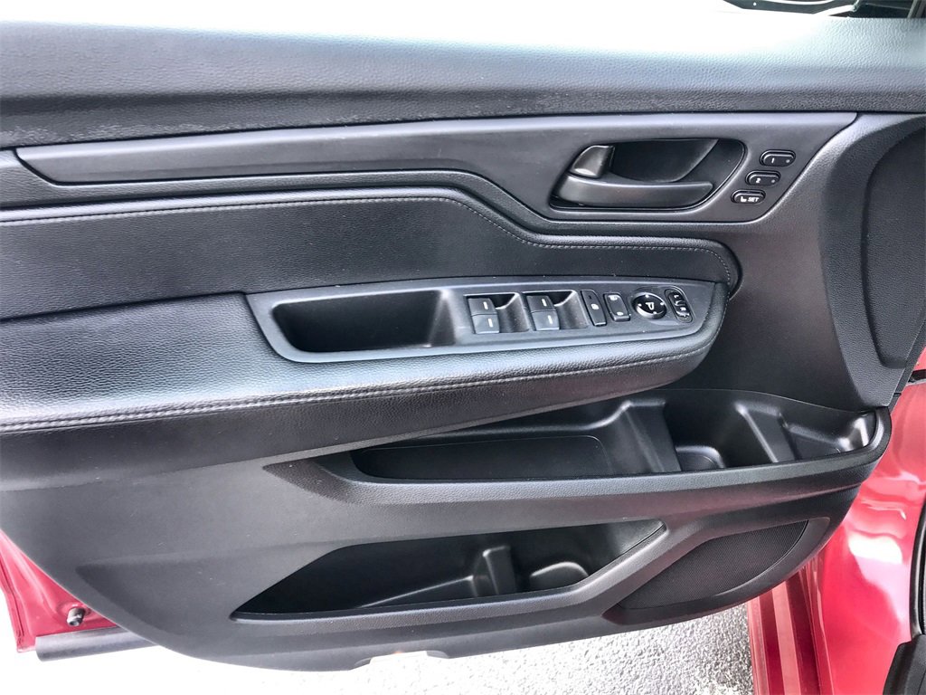 Used 2023 Honda Odyssey Sport image 13