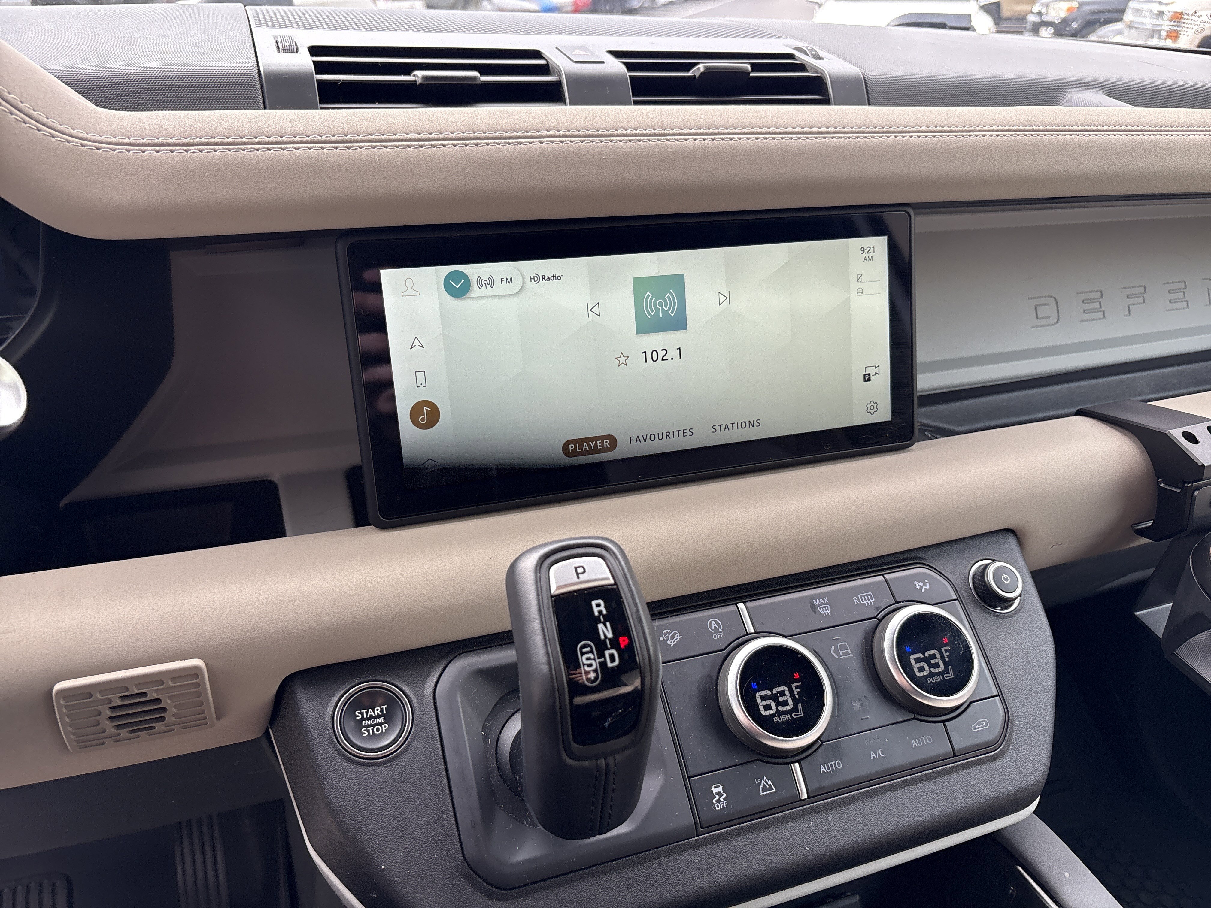 Used 2023 Land Rover Defender 90 X-Dynamic SE AWD/4WD image 26