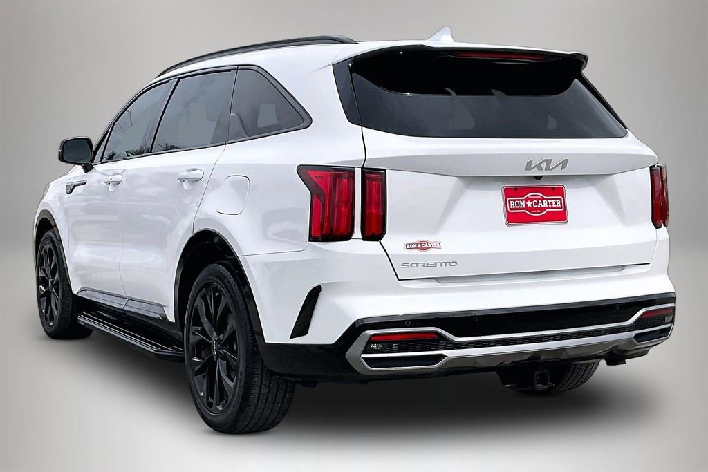 Used 2023 Kia Sorento SX image 4