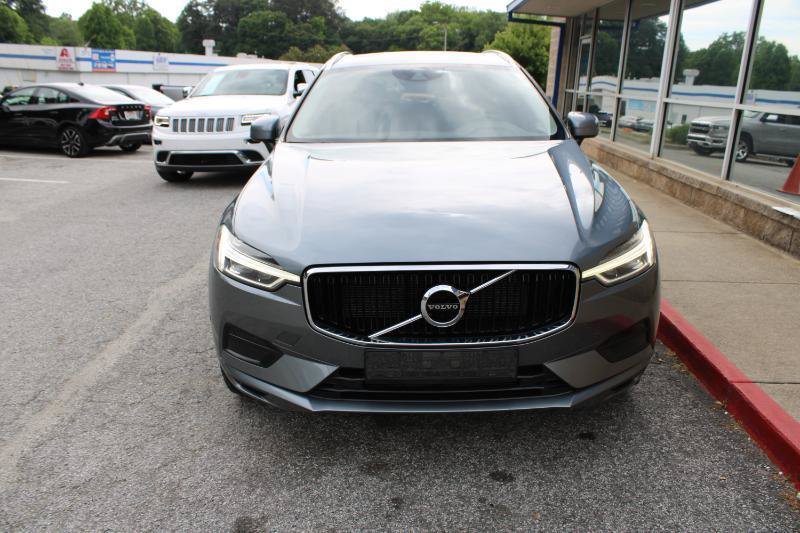 Used 2018 Volvo XC60 T5 Momentum w/ Vision Package AWD/4WD image 2
