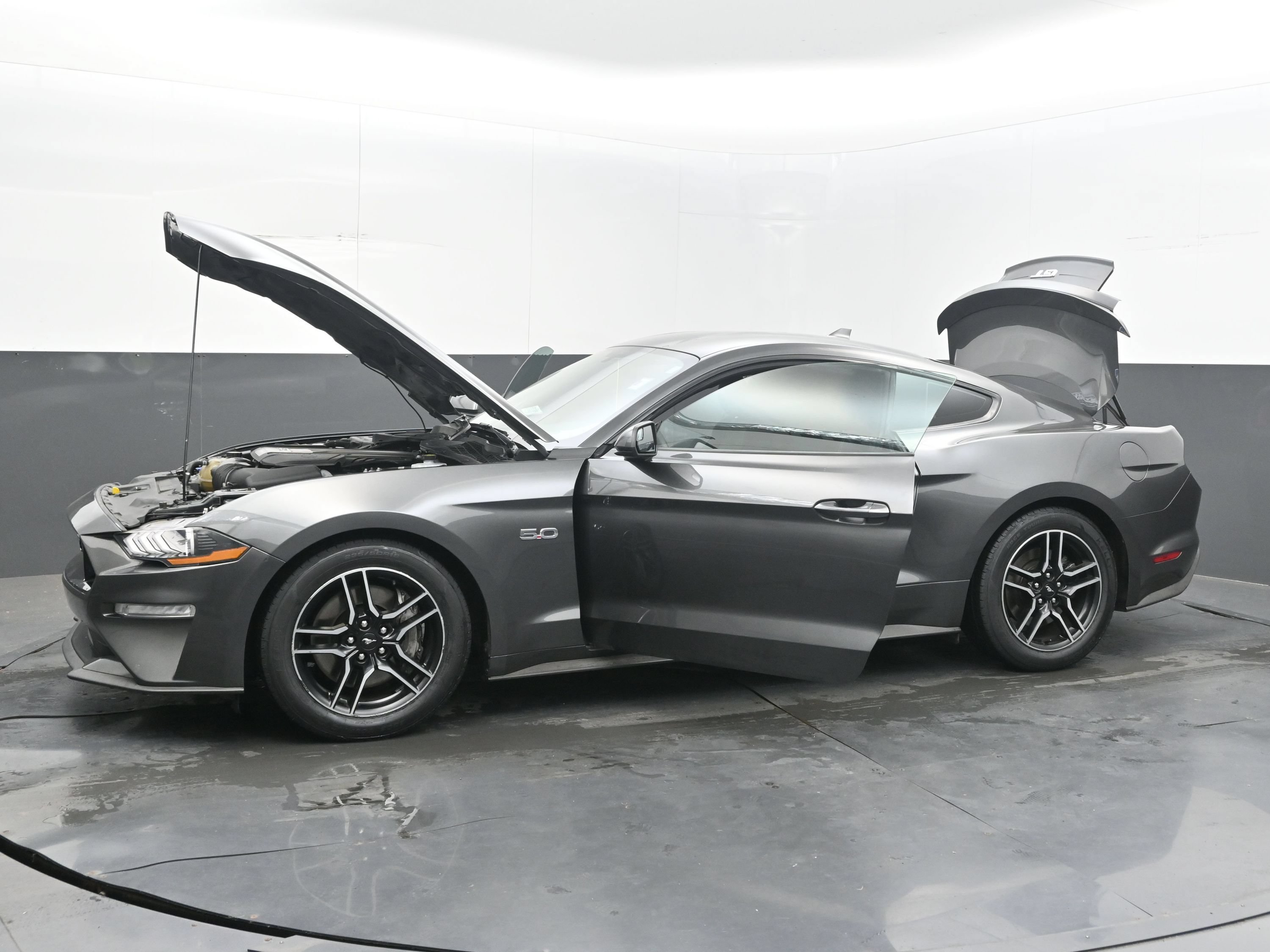 Used 2020 Ford Mustang GT RWD image 41