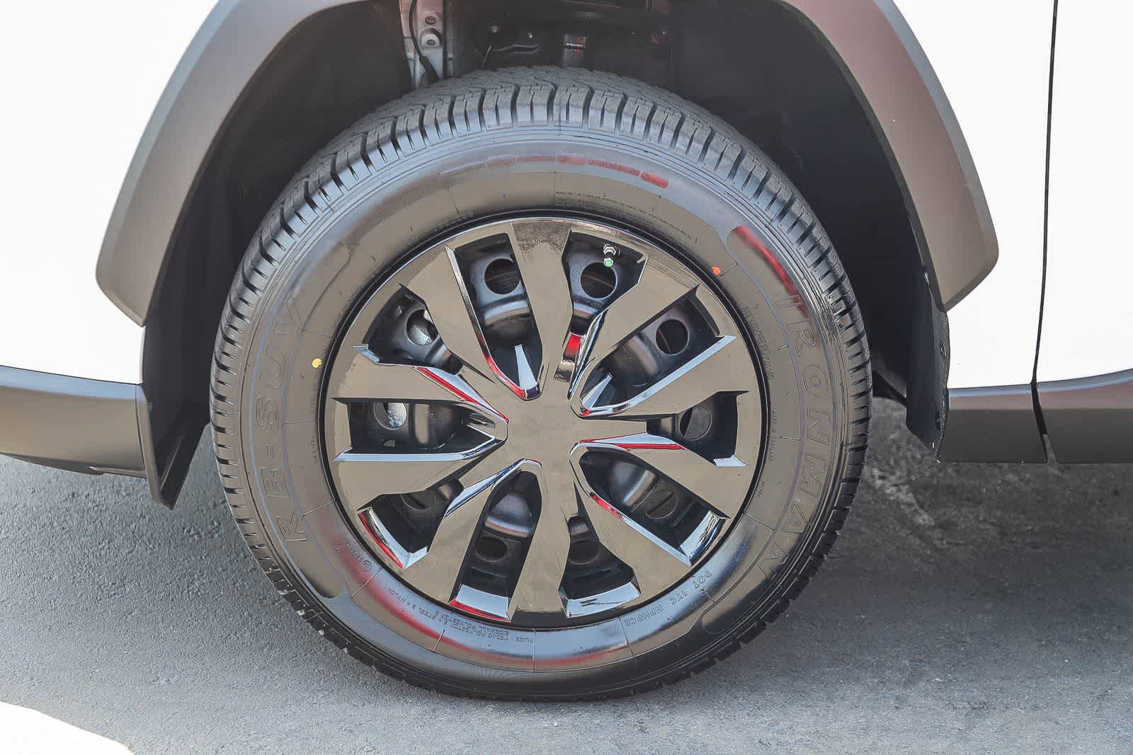 Used 2024 Toyota RAV4 LE AWD/4WD image 11