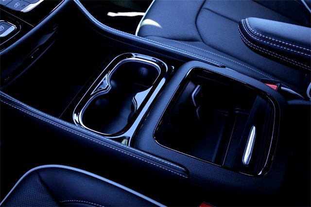 New 2026 Chrysler Pacifica Limited image 16