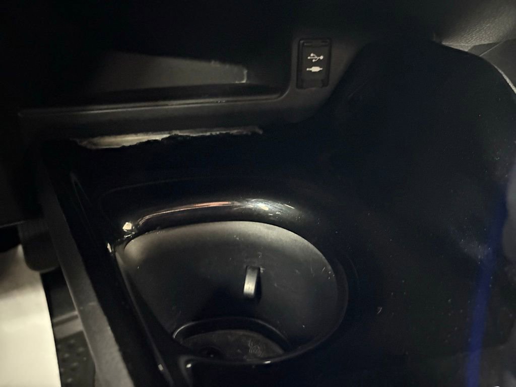 Used 2019 Toyota C-HR XLE FWD image 16