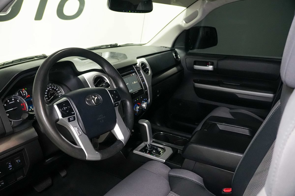 Used 2016 Toyota Tundra SR5 w/ SR5 Upgrade Package RWD image 15