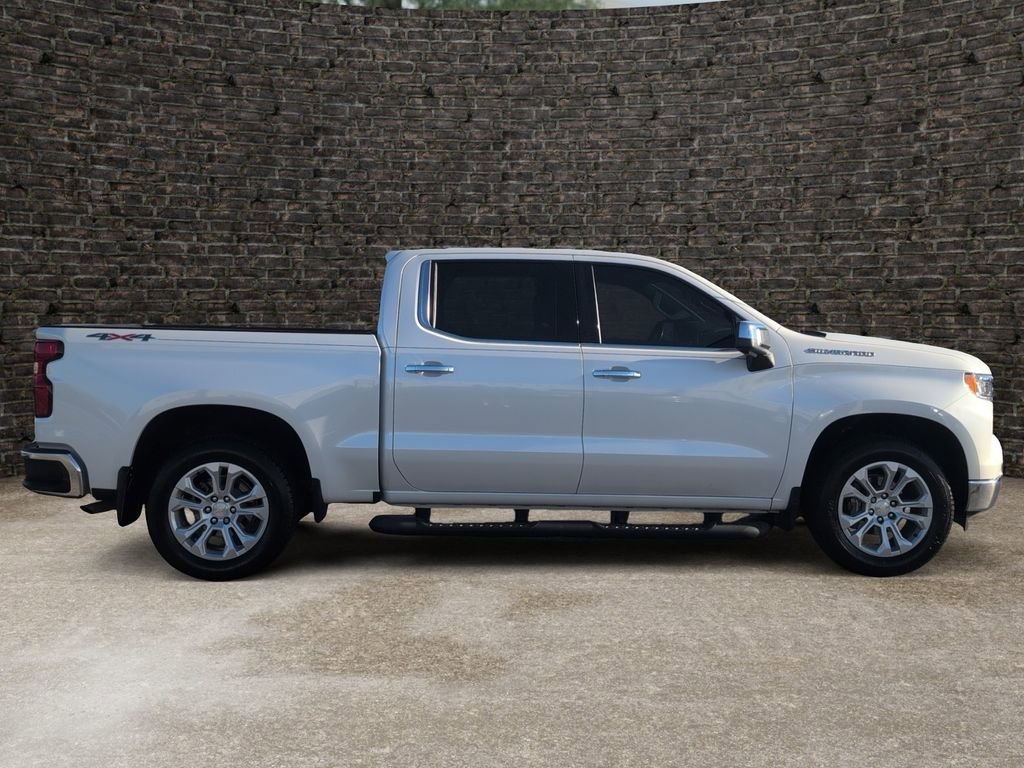 Used 2022 Chevrolet Silverado 1500 LTZ w/ Technology Package image 3