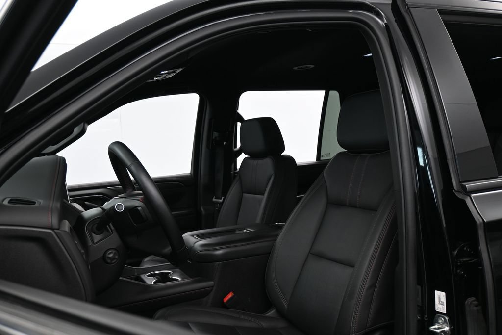 Used 2023 Chevrolet Tahoe RST w/ Luxury Package RWD image 10