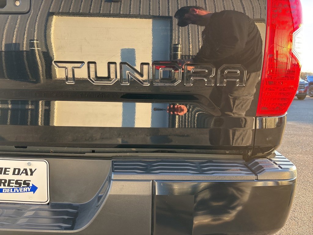 Used 2020 Toyota Tundra 4x4 CrewMax image 21