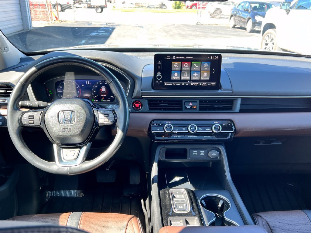 Used 2023 Honda Pilot Elite image 7