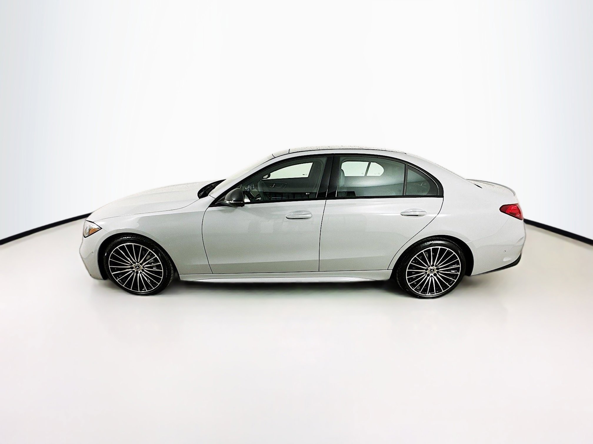 Certified 2025 Mercedes-Benz C 300 4MATIC Sedan image 4