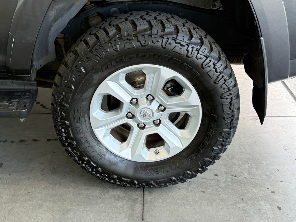 Used 2021 Toyota 4Runner SR5 image 15