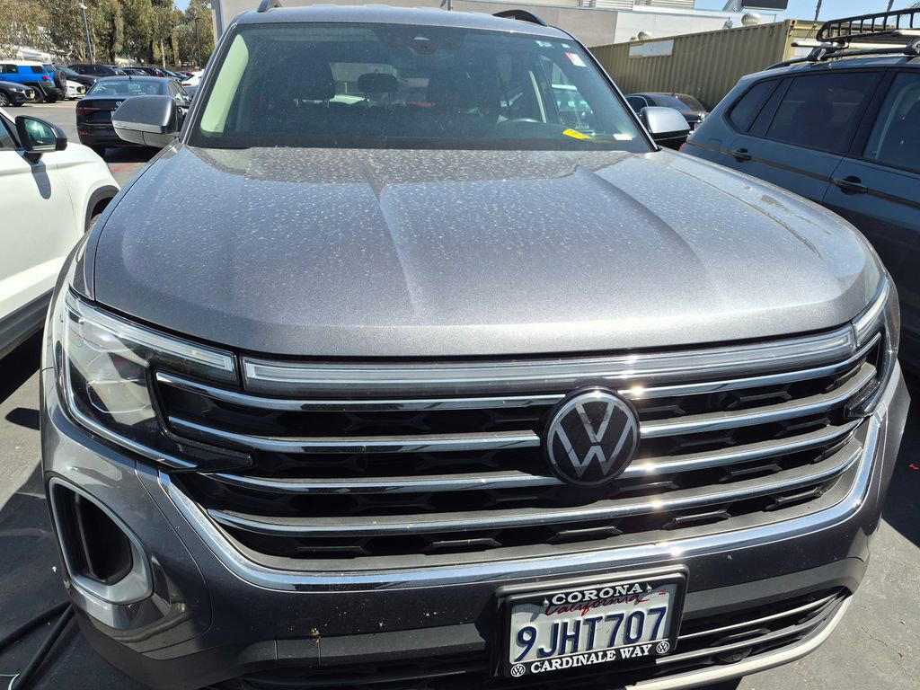 Used 2024 Volkswagen Atlas SE image 3