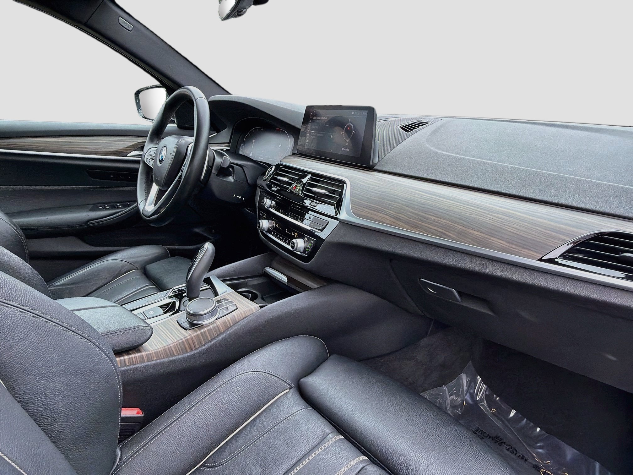 Used 2020 BMW 530i w/ Premium Package RWD image 15