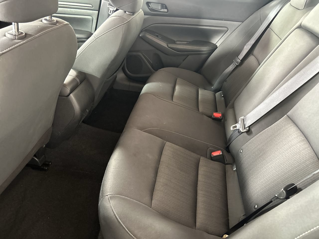Used 2025 Nissan Altima 2.5 SV FWD image 23