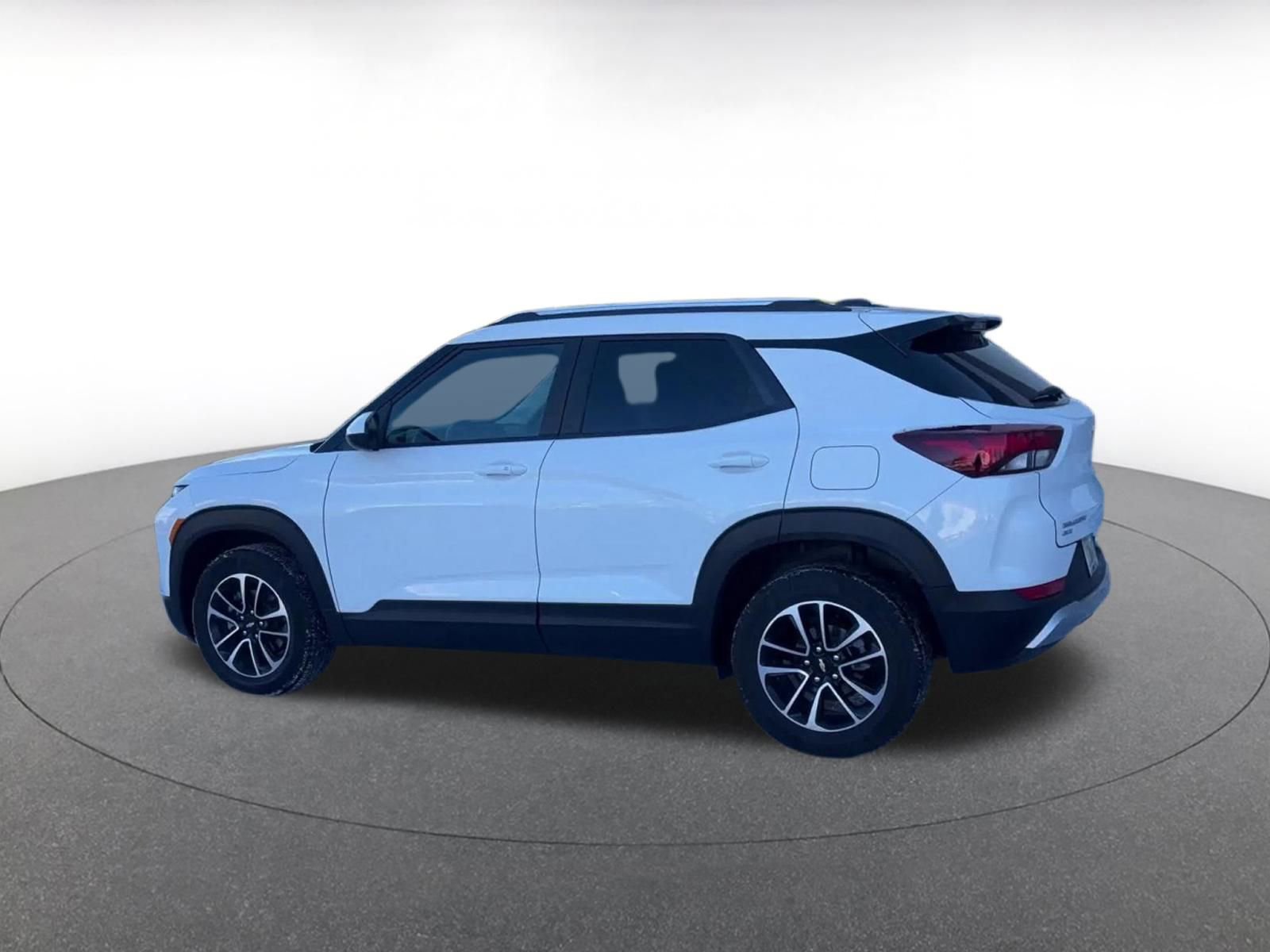 Used 2025 Chevrolet TrailBlazer LT image 10