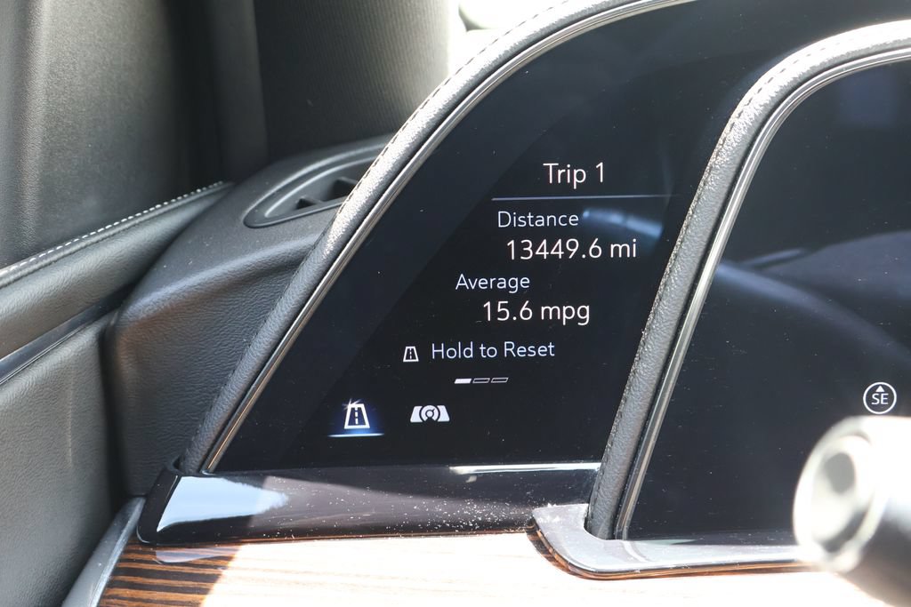 Certified 2022 Cadillac Escalade ESV Luxury w/ LPO, Illumination Package AWD/4WD image 32