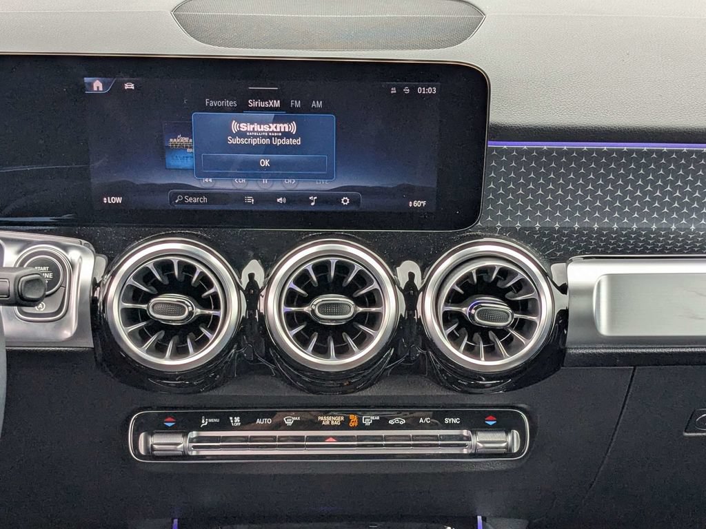 Used 2025 Mercedes-Benz GLB 250 image 19