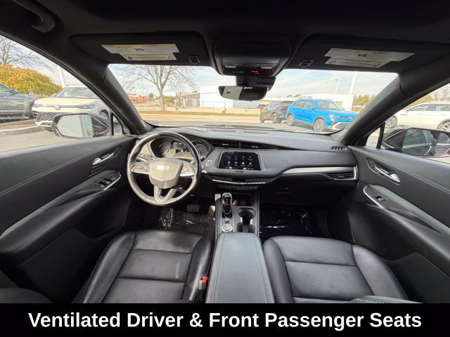 Used 2020 Cadillac XT4 Premium Luxury AWD/4WD image 31