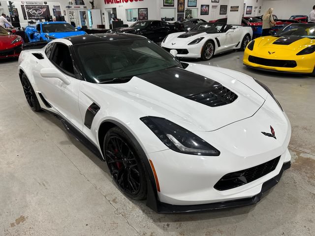 Used 2016 Chevrolet Corvette Z06 w/ Z07 Performance Package RWD image 29