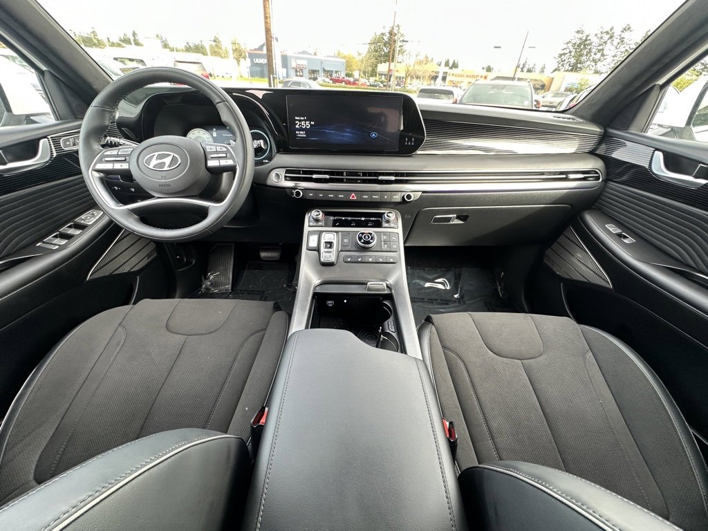Used 2025 Hyundai Palisade Calligraphy image 15