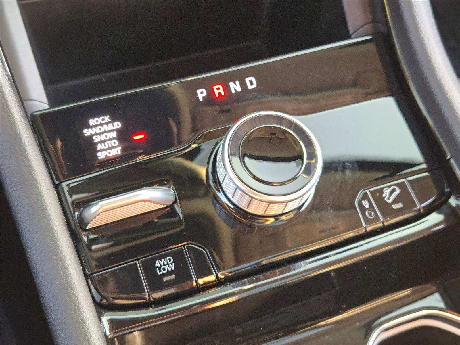 Used 2022 Jeep Grand Cherokee Limited 4xe image 33