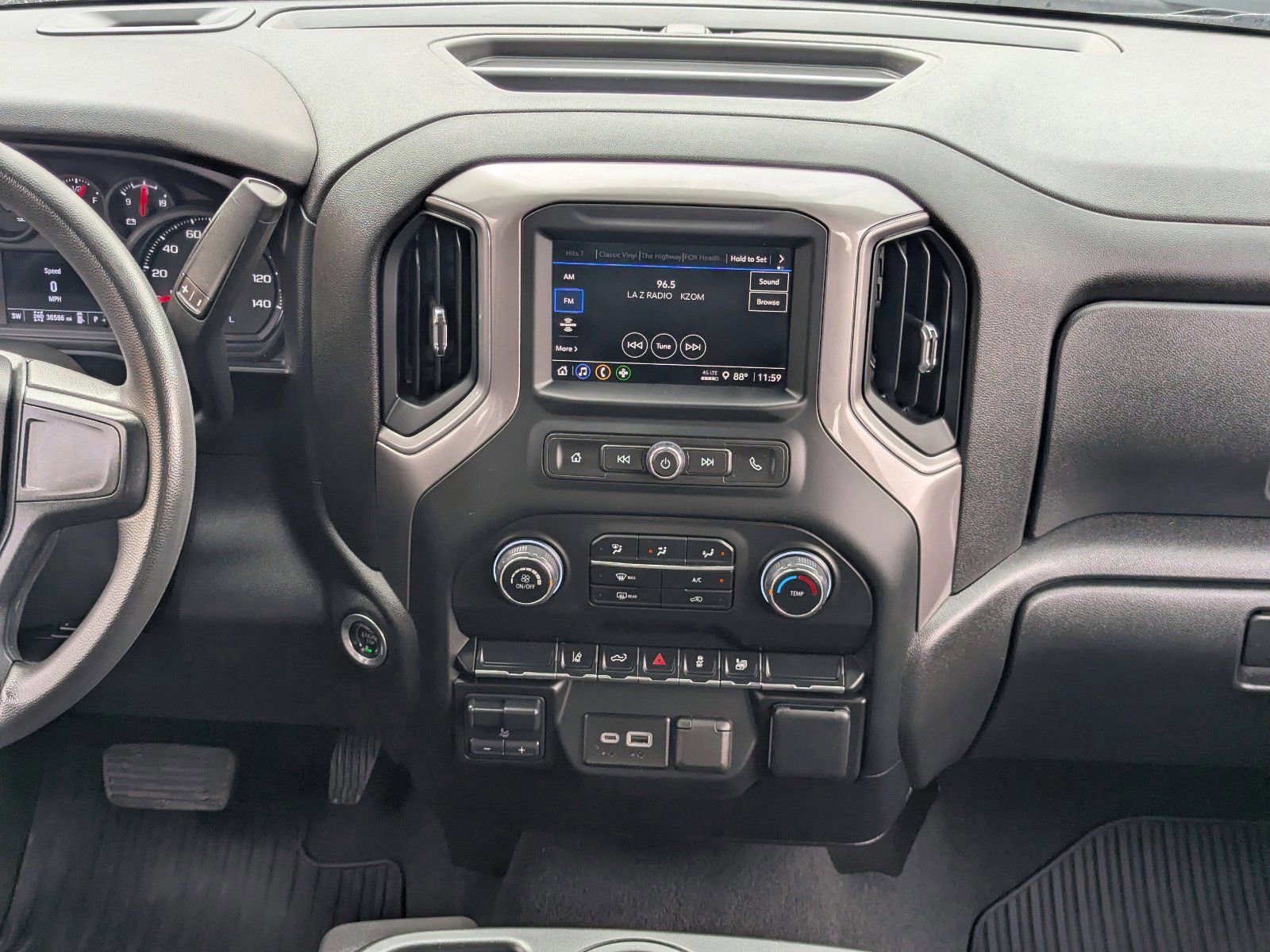 Used 2025 Chevrolet Silverado 2500 Custom w/ Custom Convenience Package image 17