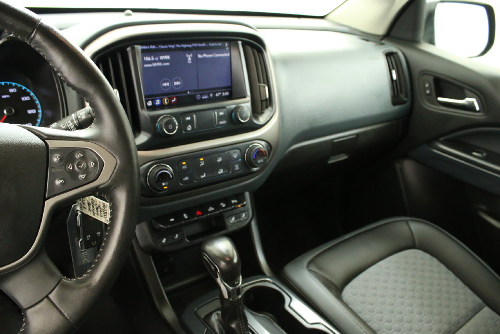 Used 2022 Chevrolet Colorado Z71 AWD/4WD image 16