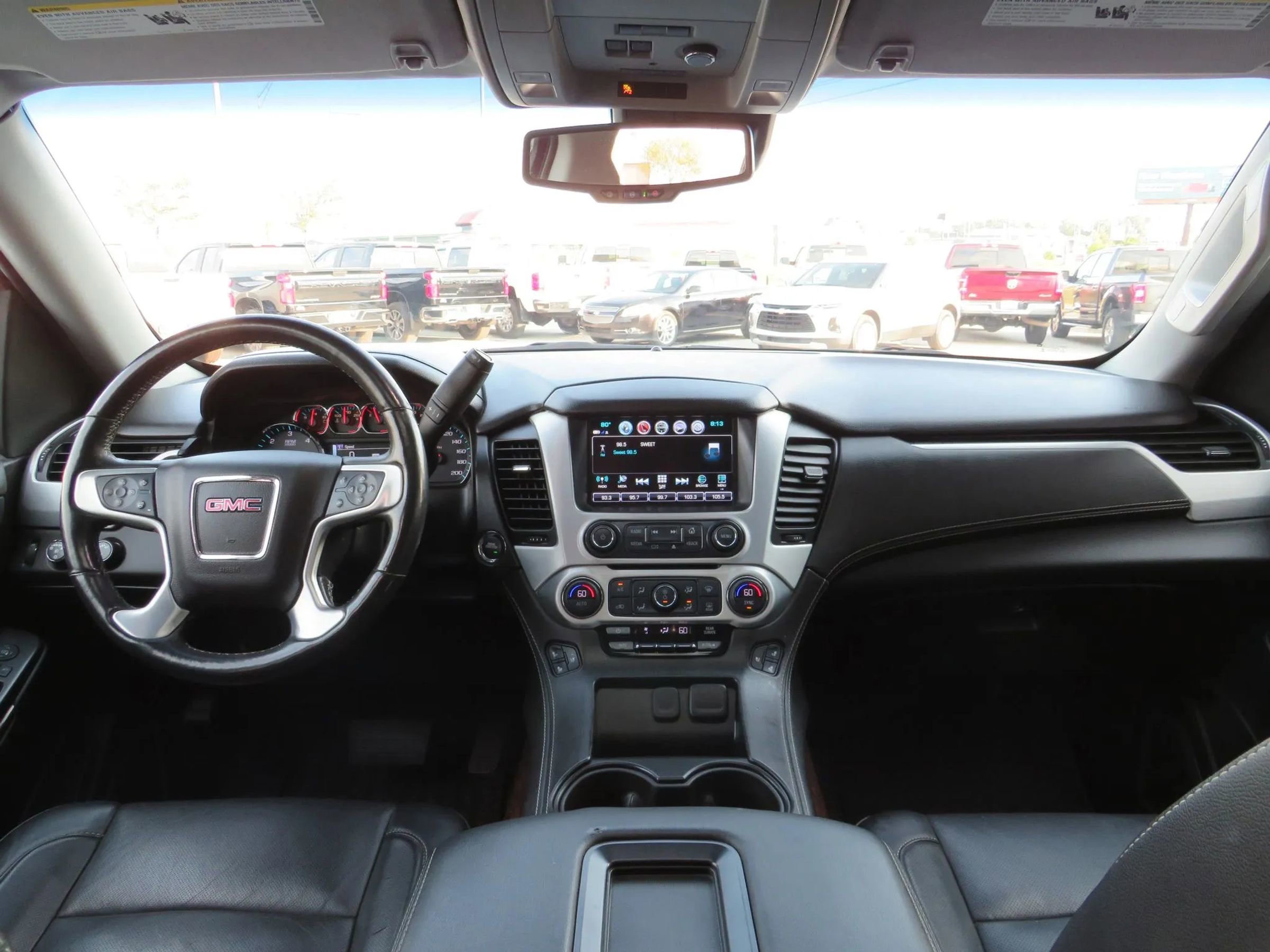 Used 2019 GMC Yukon XL SLT image 11