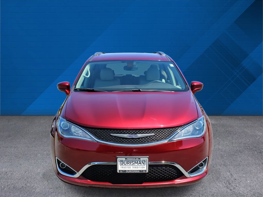 Used 2020 Chrysler Pacifica Touring-L Plus FWD image 4