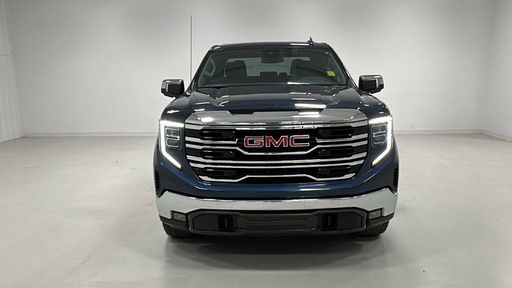 Used 2023 GMC Sierra 1500 SLT w/ SLT Premium Package image 8