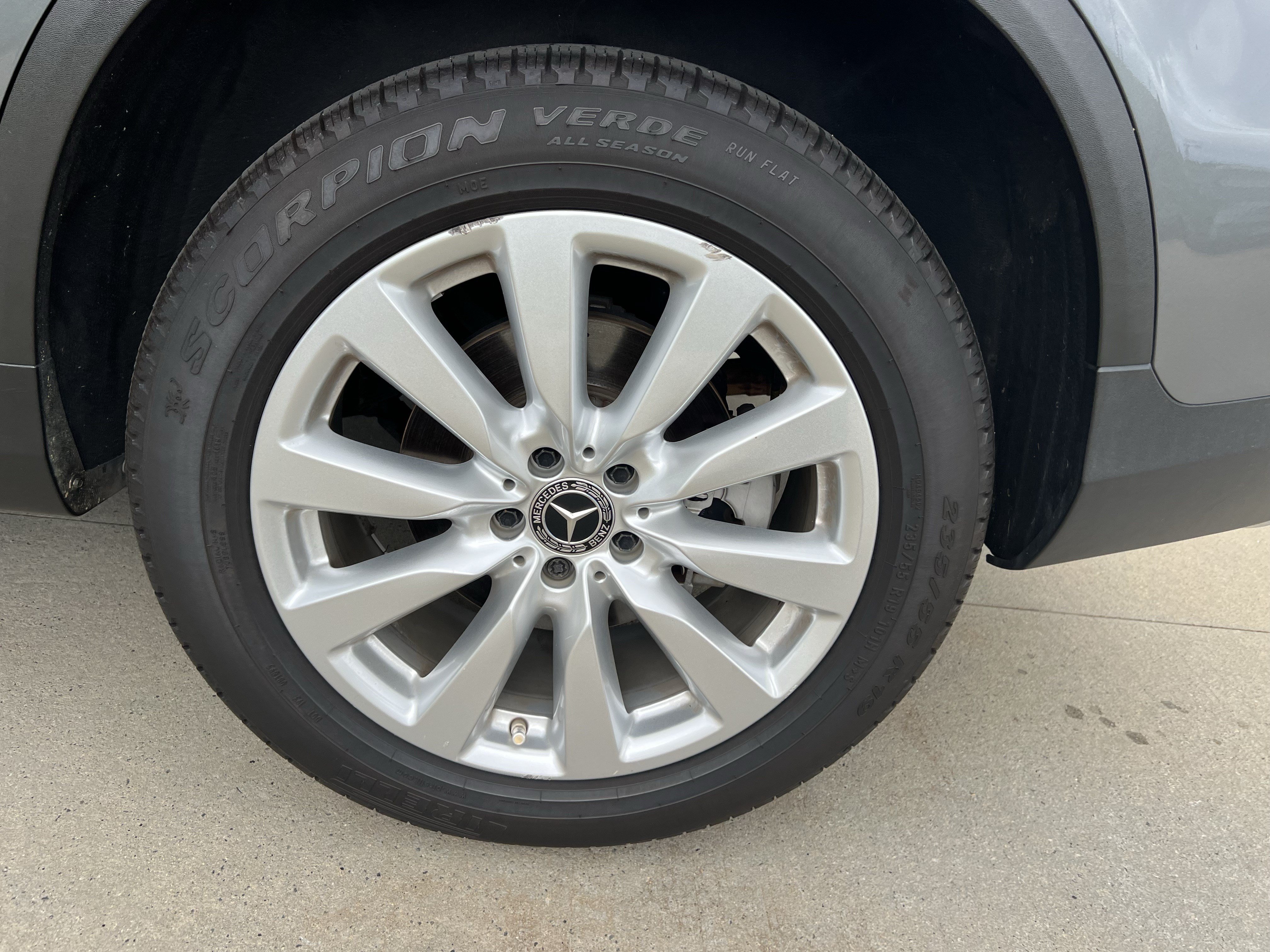 Used 2020 Mercedes-Benz GLC 300 4MATIC image 13