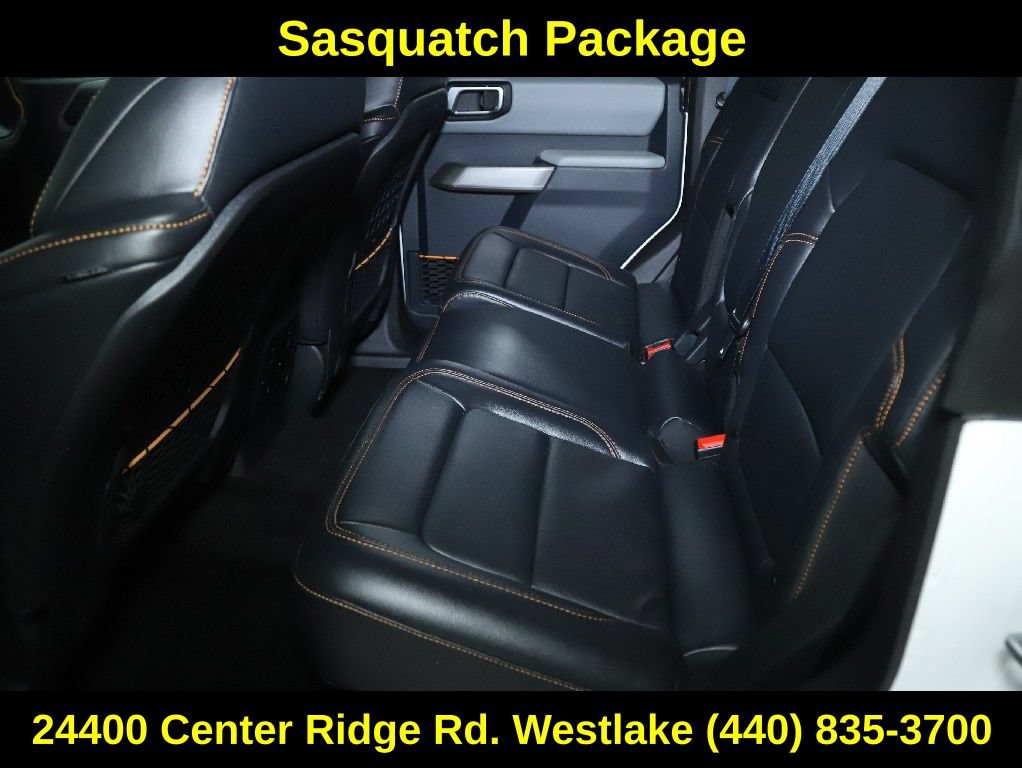 Used 2023 Ford Bronco Badlands w/ Sasquatch Package AWD/4WD image 14