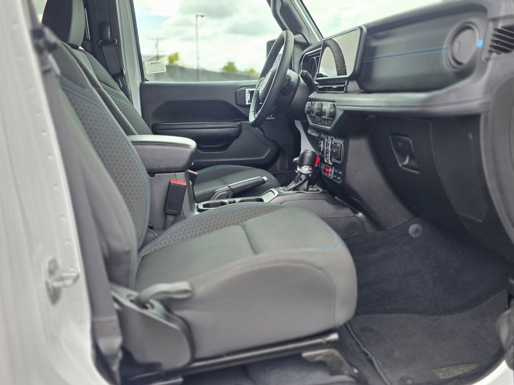 Used 2025 Jeep Wrangler Unlimited Rubicon 4xe w/ Safety Group image 10