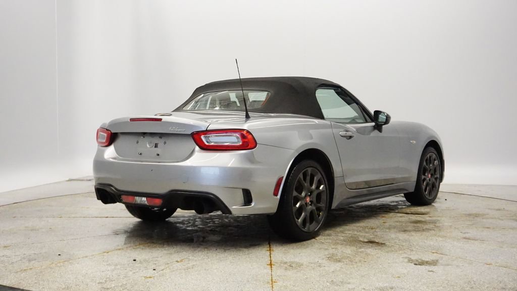 Used 2017 FIAT 124 Spider Abarth image 6