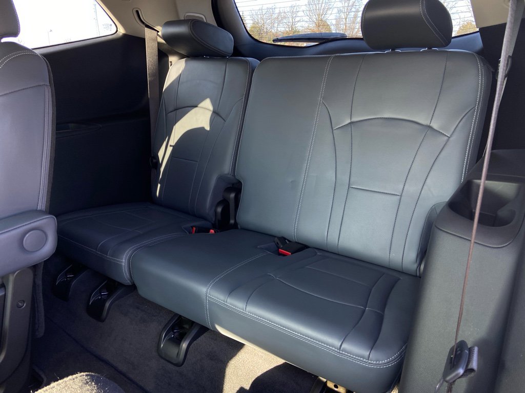 Used 2020 Buick Enclave Premium w/ Sun and Sites Package image 9