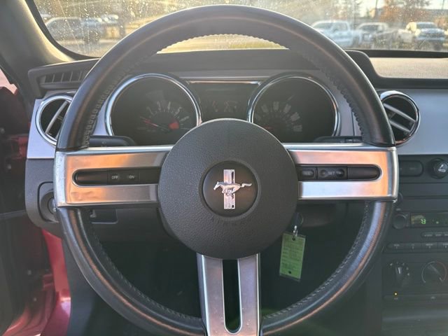 Used 2006 Ford Mustang Convertible image 12