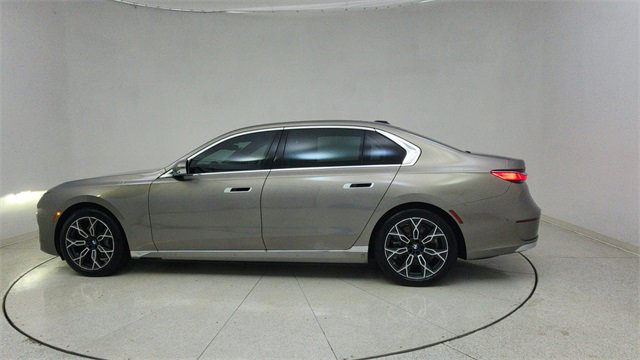 Used 2025 BMW i7 eDrive50 image 71