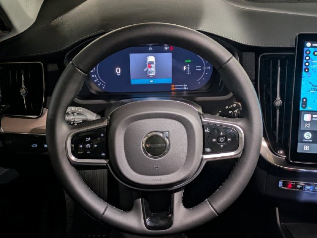 New 2026 Volvo XC90 T8 Plus w/ Protection Package AWD/4WD image 17