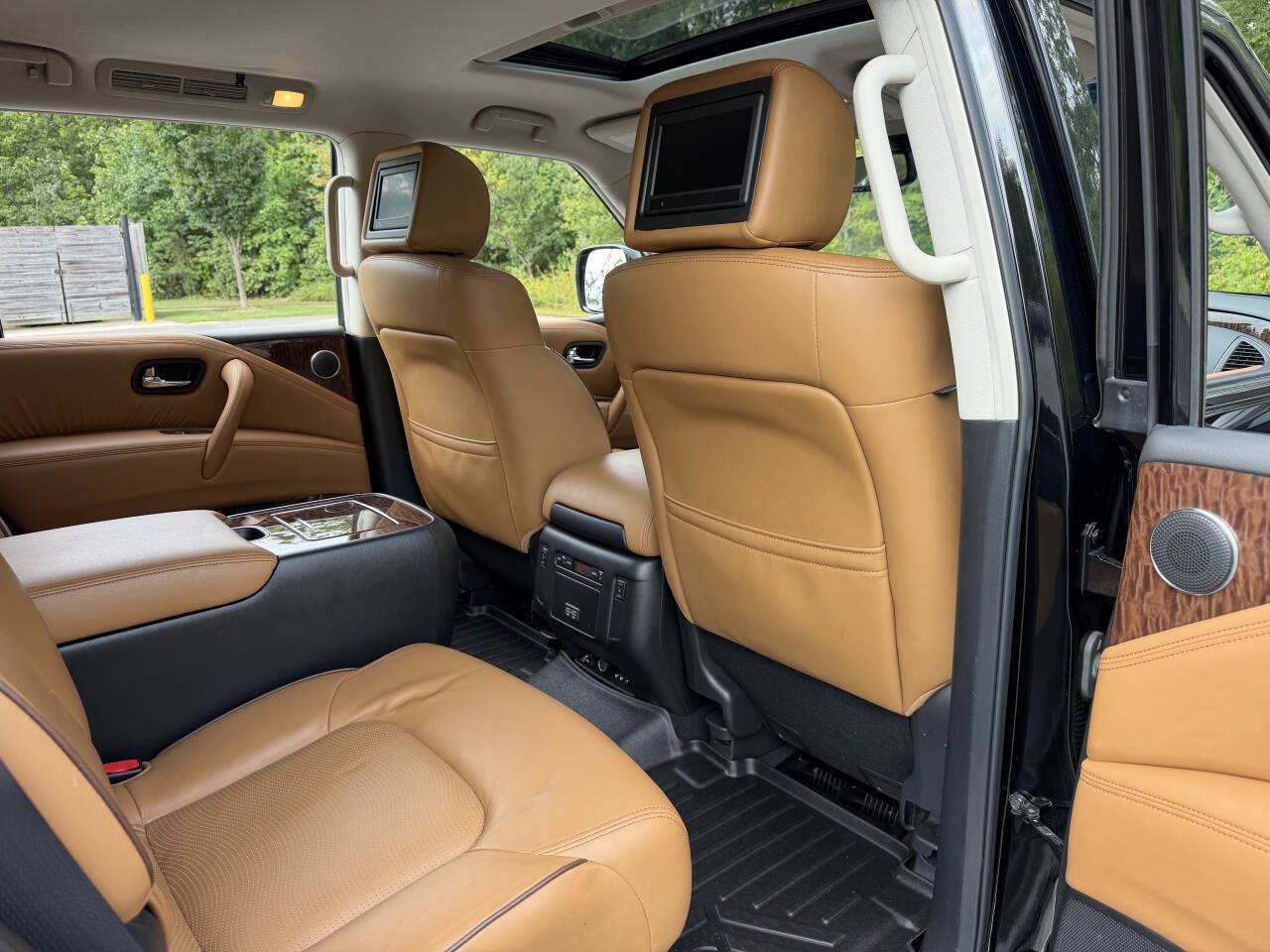 Used 2017 Nissan Armada Platinum w/ Captain Seat Package AWD/4WD image 30