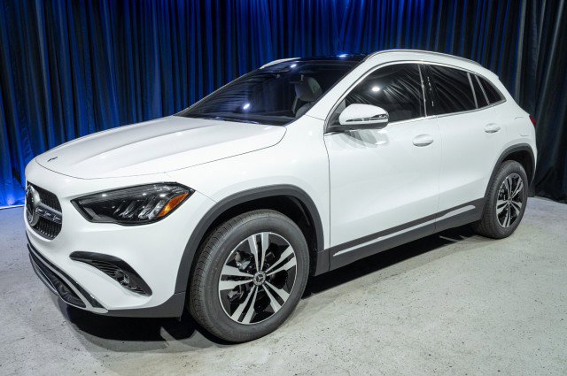Used 2026 Mercedes-Benz GLA 250 image 1