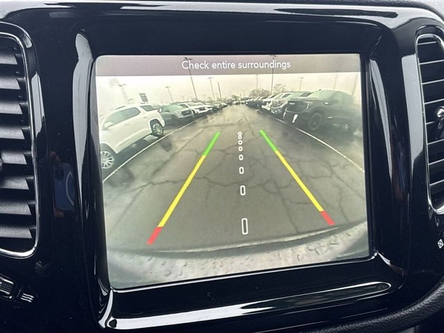 Used 2020 Jeep Compass Limited image 14