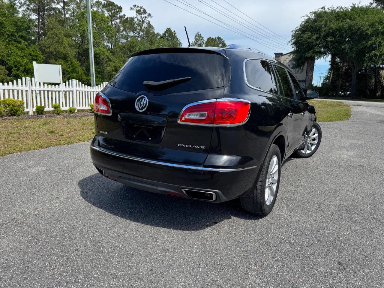 Used 2015 Buick Enclave Premium w/ Experience Buick Package FWD image 38
