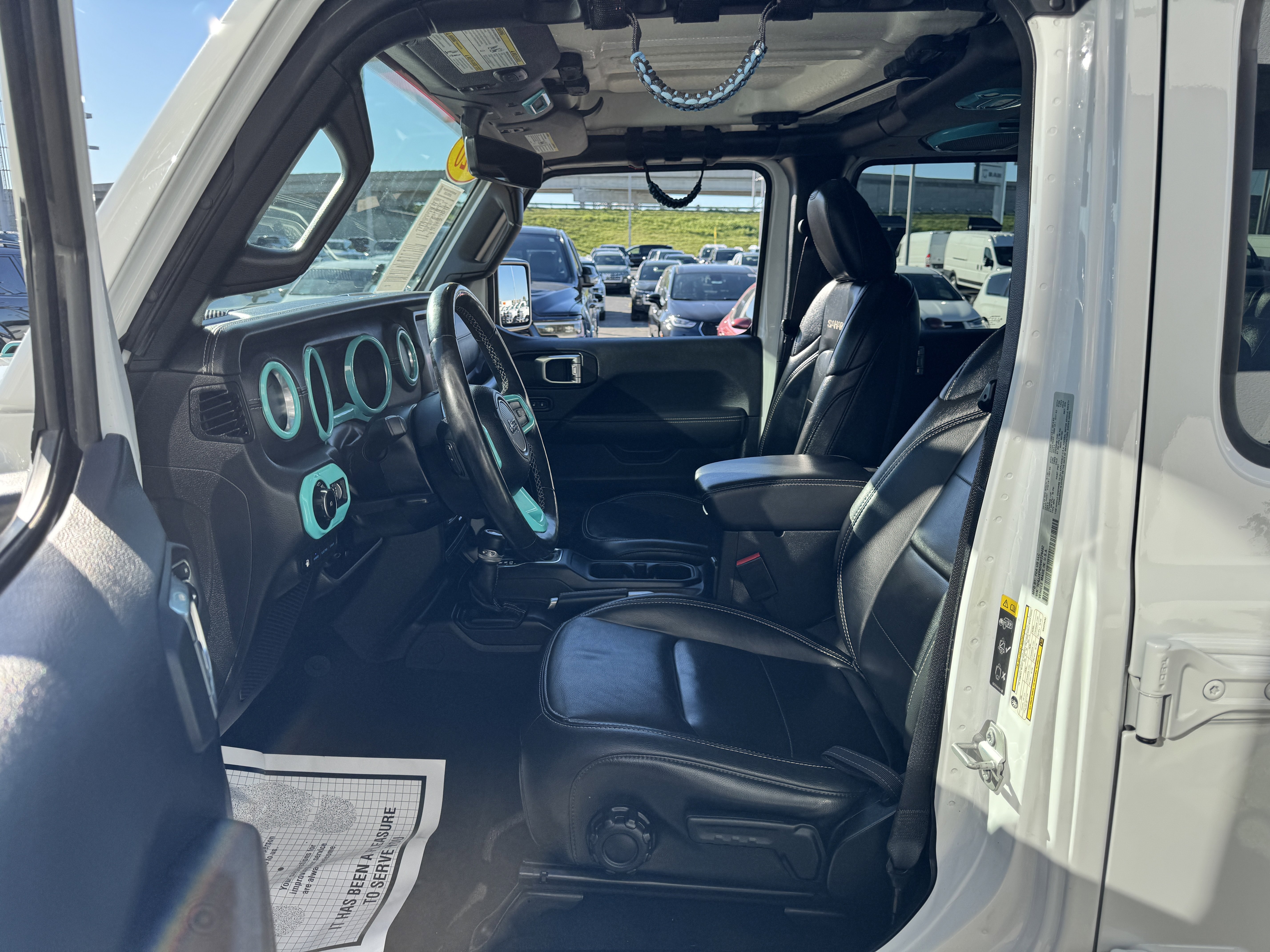 Used 2022 Jeep Wrangler Unlimited Sahara w/ Cold Weather Group image 32