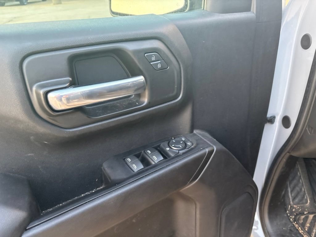 Used 2024 Chevrolet Silverado 1500 Custom w/ Turbomax Blackout Package AWD/4WD image 10