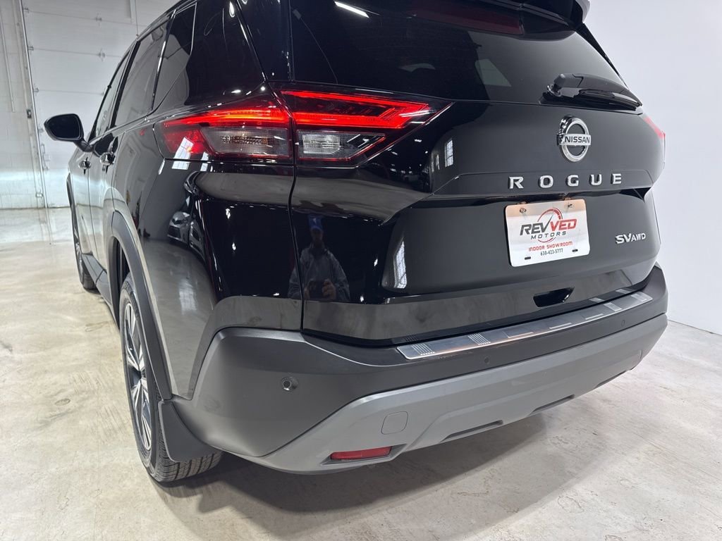 Used 2021 Nissan Rogue SV AWD/4WD image 11